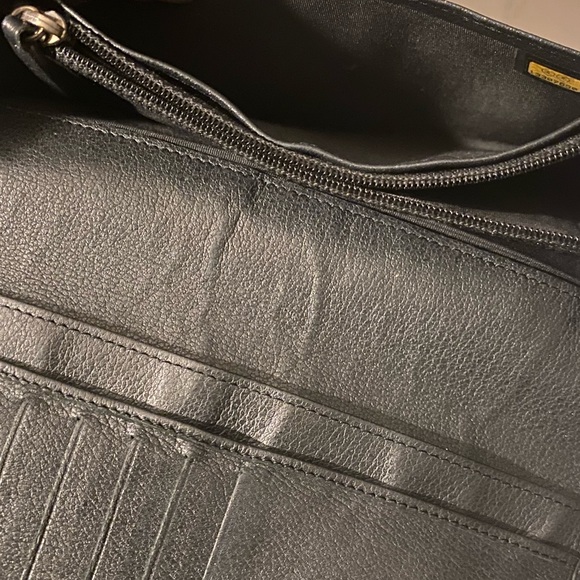 CHANEL long wallet bifold - Picture 8 of 11